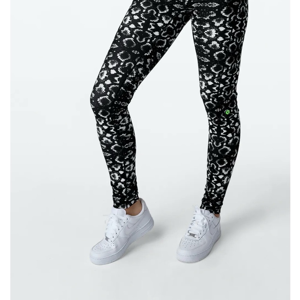 New - Ethika High Wasted Tight - Picture 4 of 7